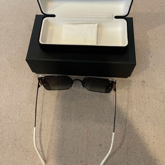 OXYDO Ladies Sunglasses - Picture 11 of 17